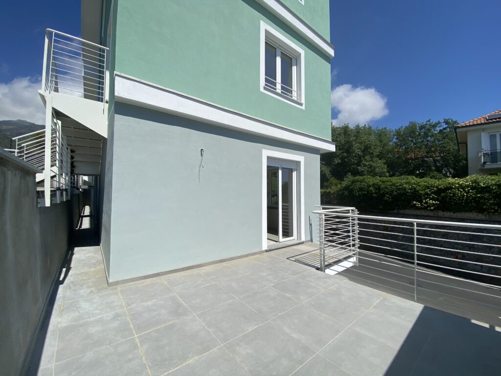 Gallery 7