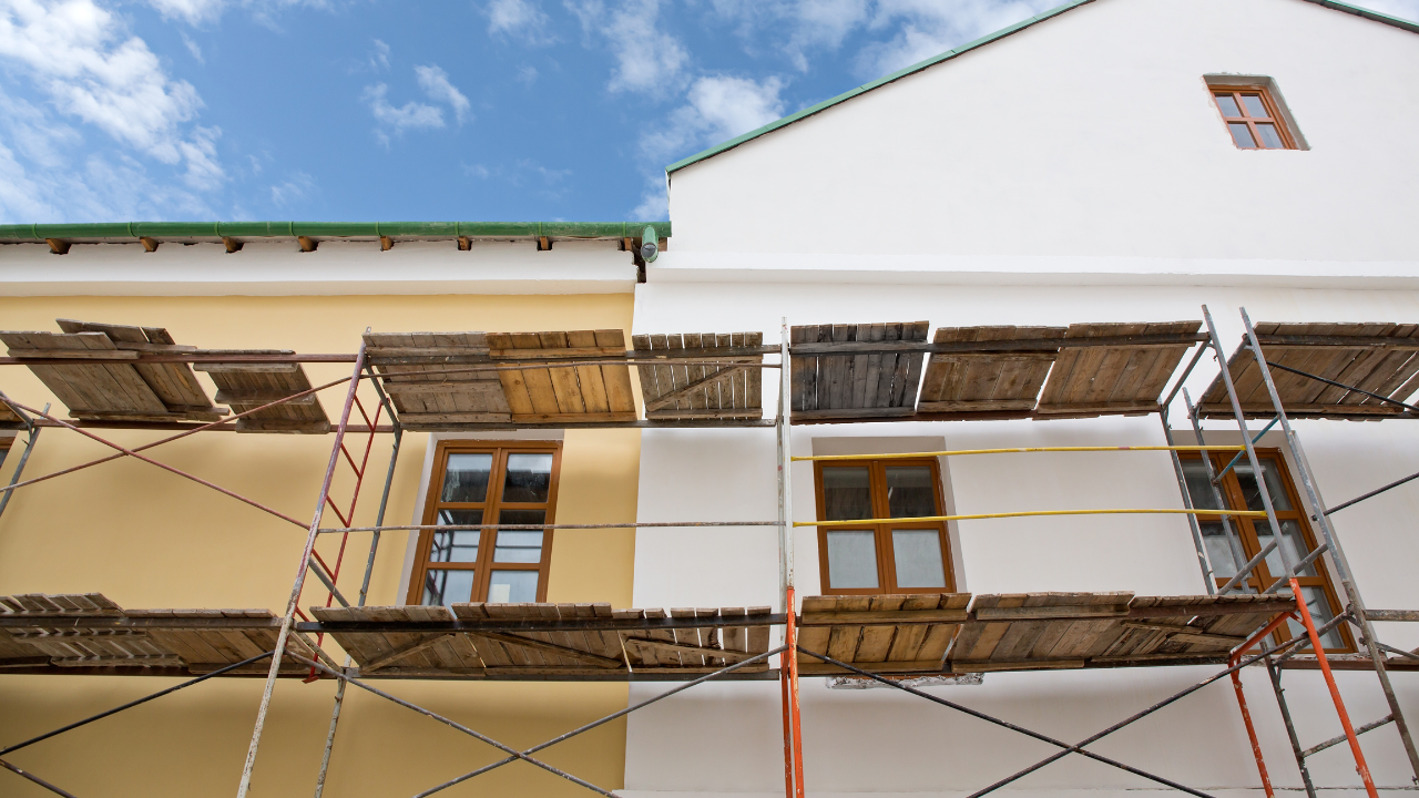 Chi paga le spese condominiali quando si vende casa?